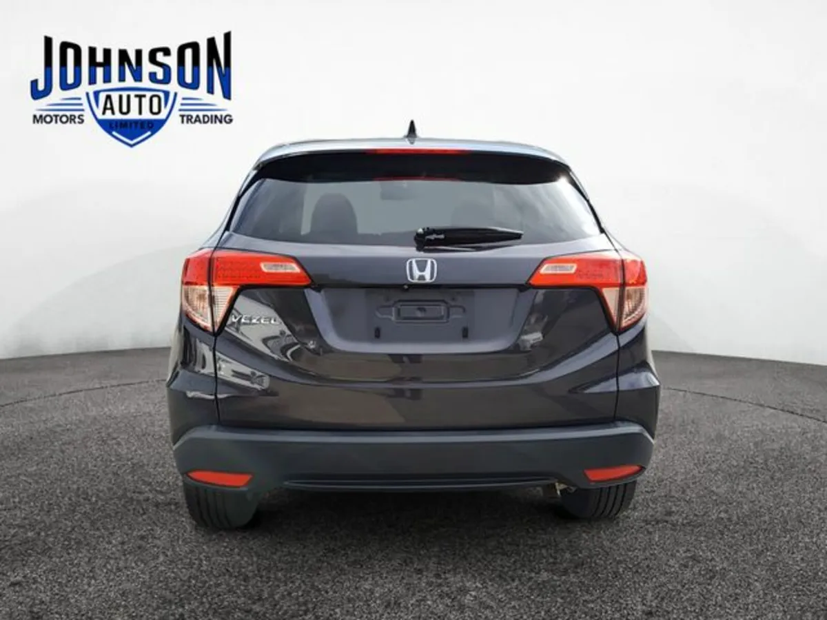Honda Vezel 1.5 Petrol Auto - Image 4