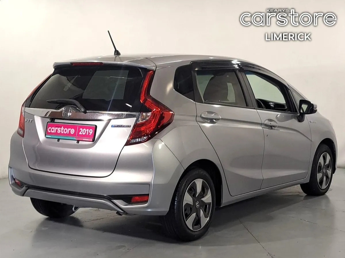 Honda Fit 1.5 PET Hybrid Auto - Image 3