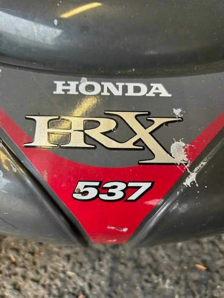 Honda HRX 537 Lawnmower - Image 2