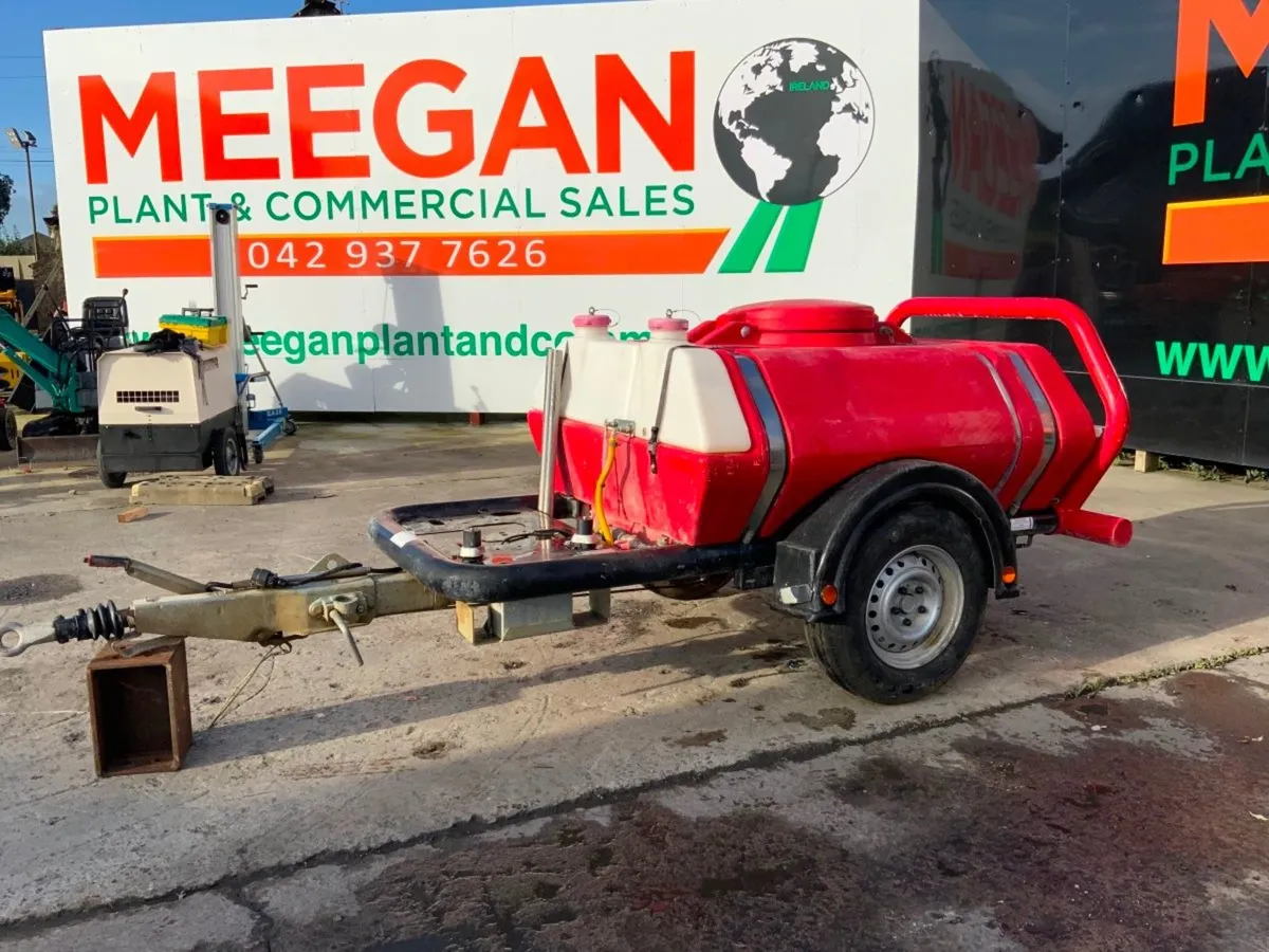SINGLE AXLE BRENDON WATER BOWSER....1304. - Image 1