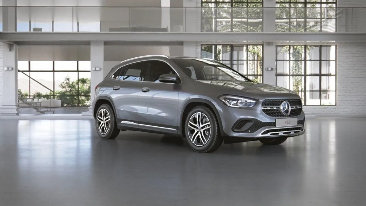 Mercedes-Benz GLA 180D Progressive Line - Image 1