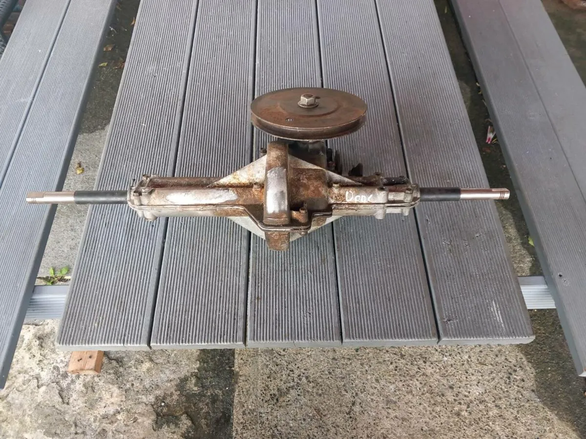 M.T.D/LAWNFLITE variable speed gearbox for sale - Image 3