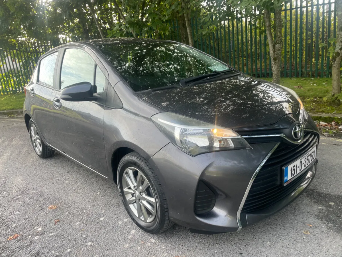 Toyota Yaris 2015 - Image 2