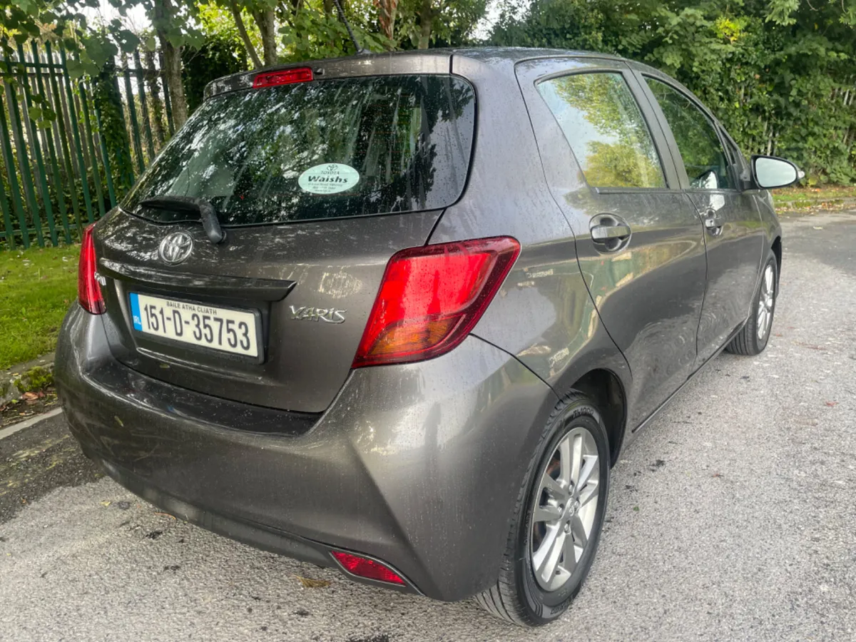 Toyota Yaris 2015 - Image 3