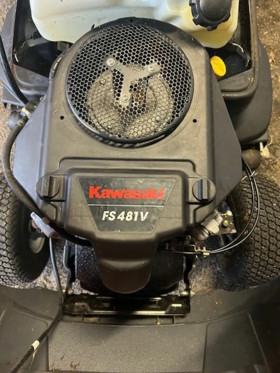 Castelgarden XDC160 HD Lawnmower - Image 4
