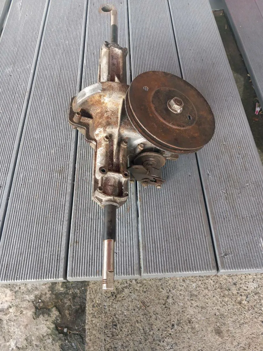 M.T.D/LAWNFLITE variable speed gearbox for sale - Image 2