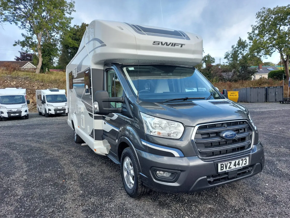 Swift Voyager 494 - Automatic - Image 3