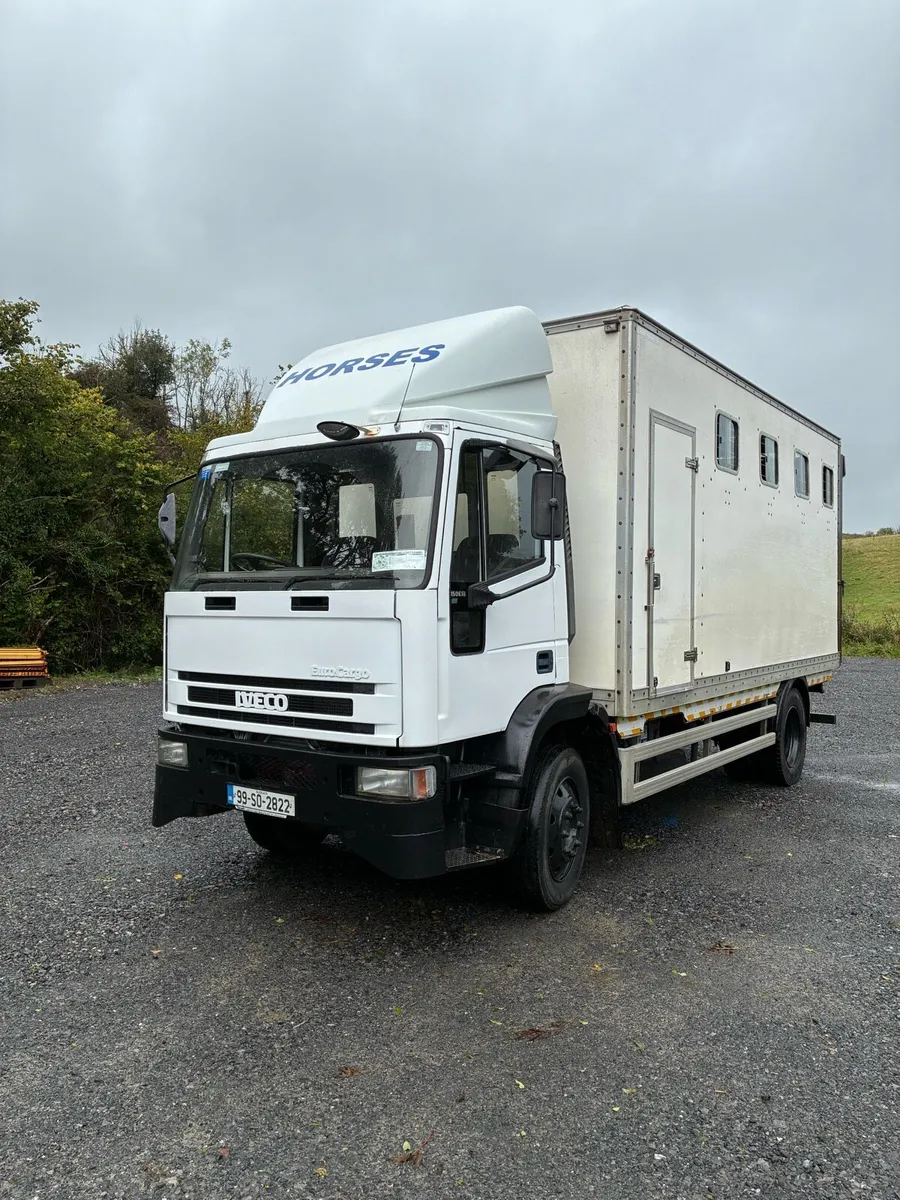 Horse Lorry - Image 1