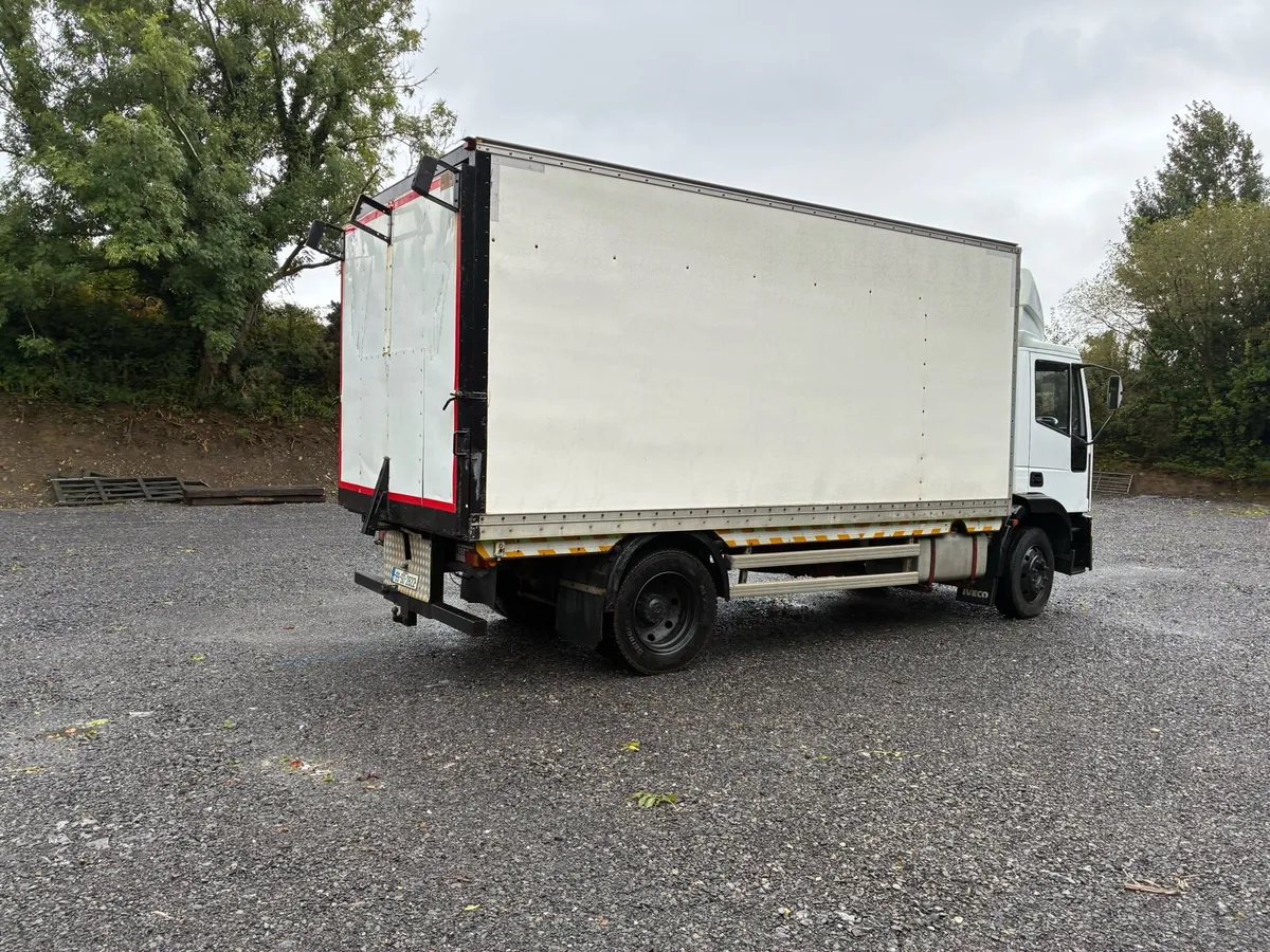 Horse Lorry - Image 4