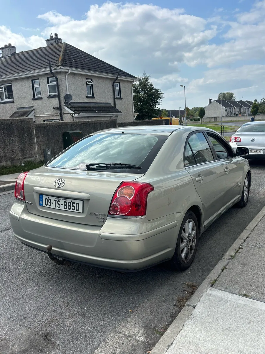 2009 Toyota Avensis - Image 3