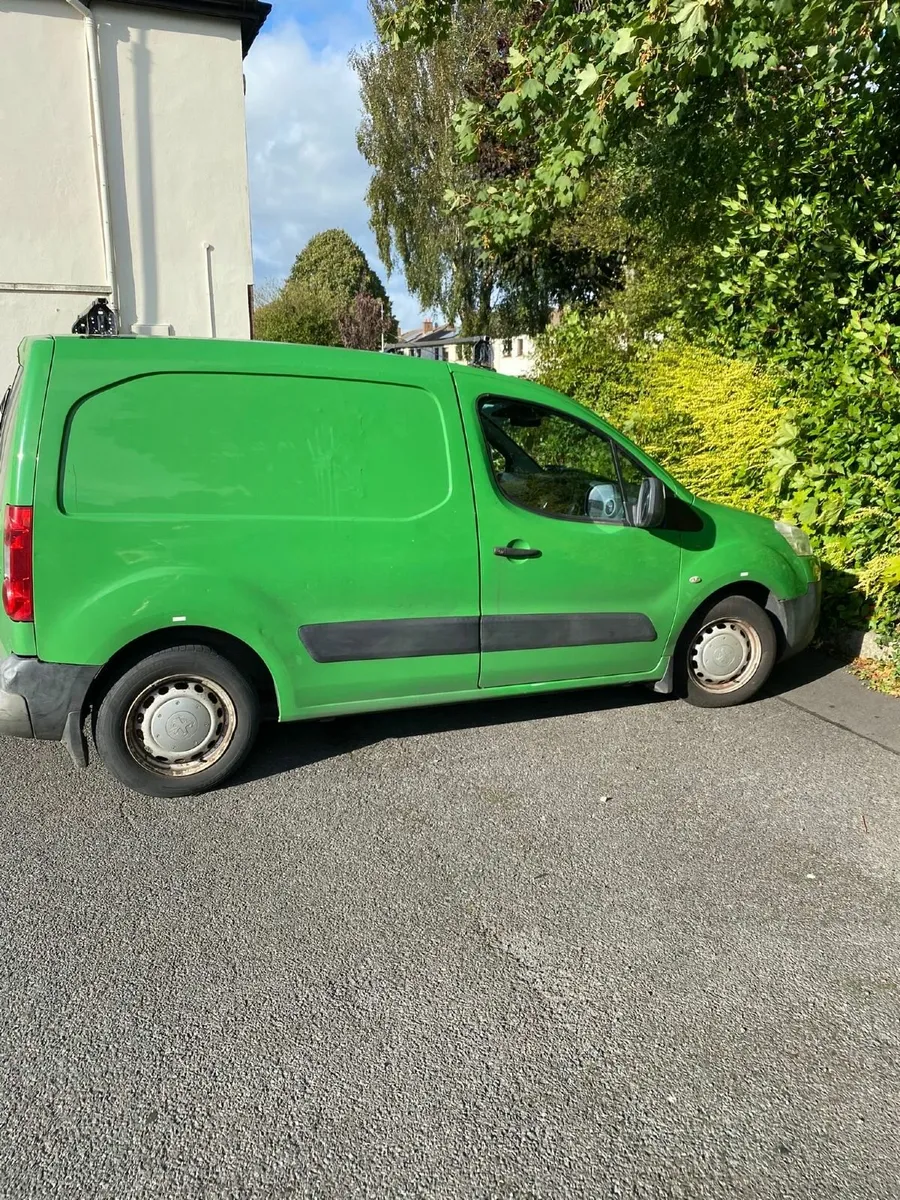 Peugeot Partner 2010 - Image 2