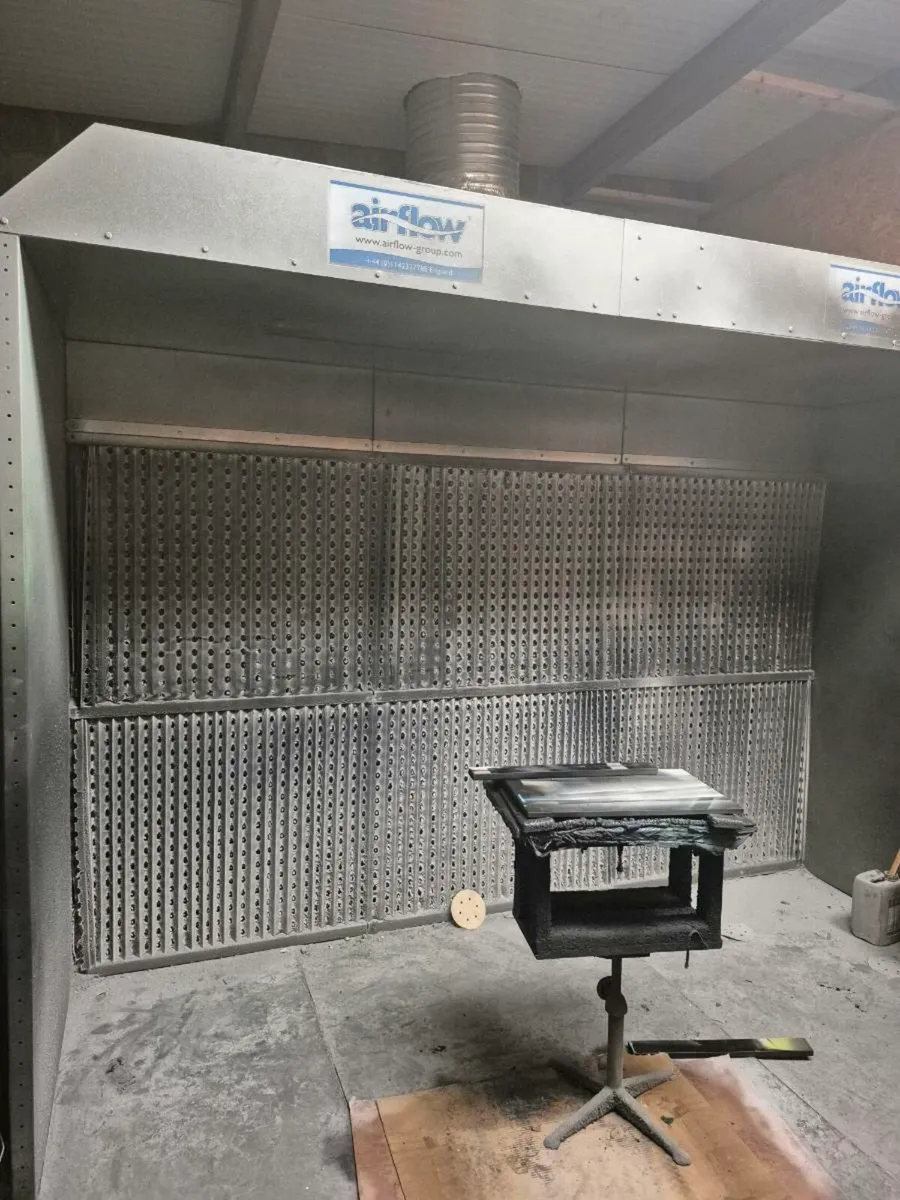 3 Meter Spray Booth - Image 1