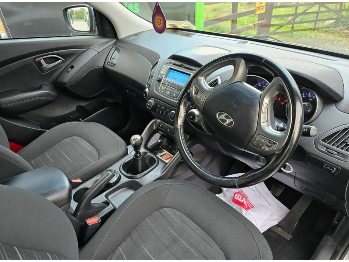 Hyundai ix35 2WD COMFORT 4DR - Image 4