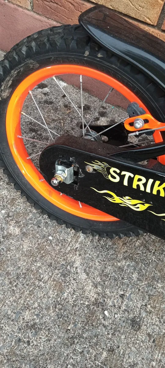 Boys bike - Image 3
