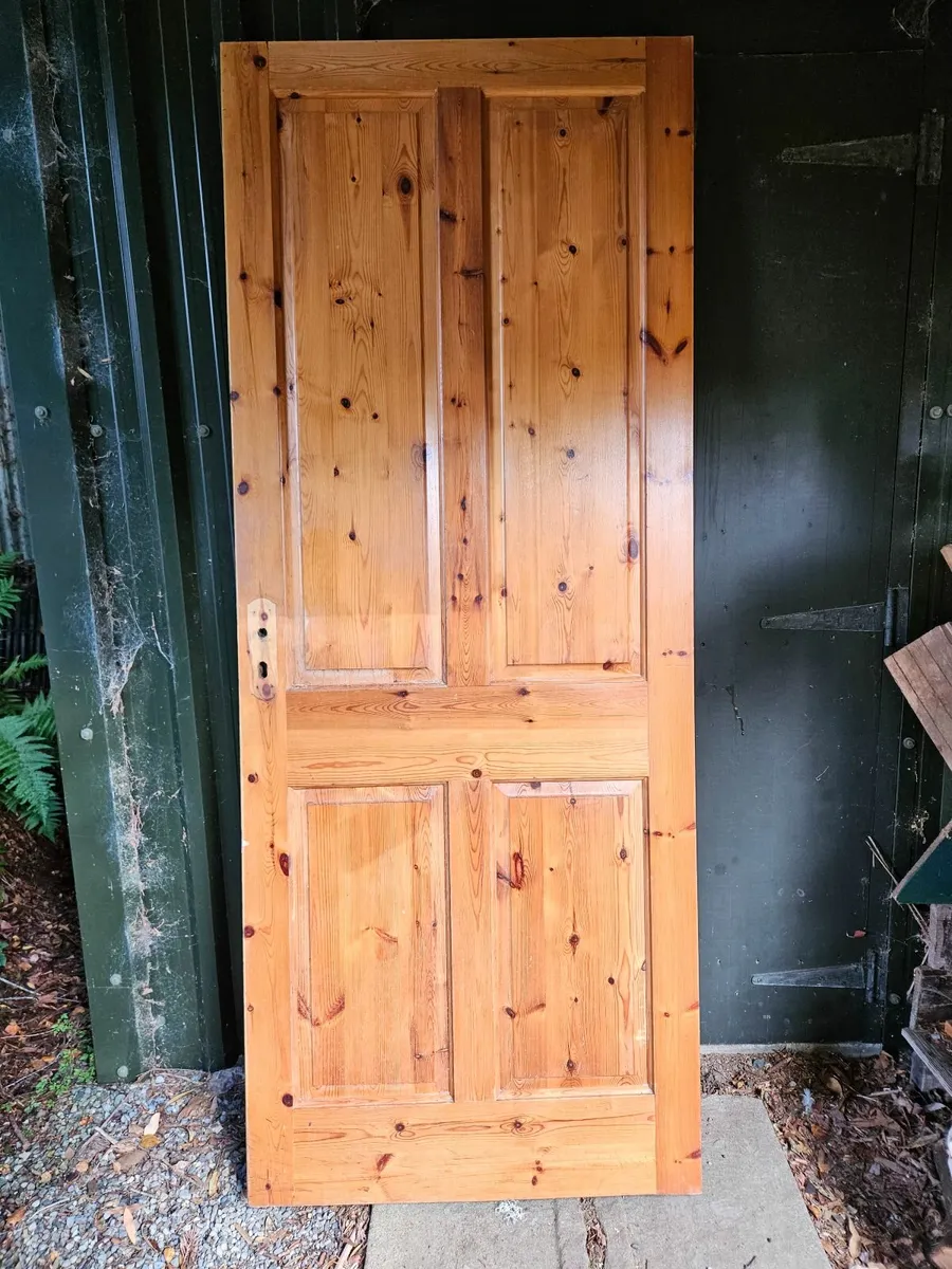 Internal pine door