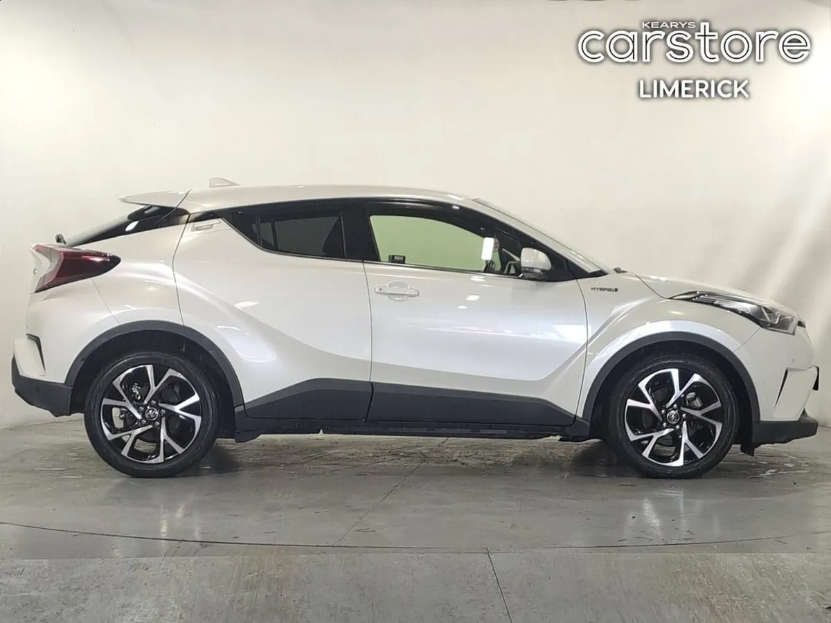 Toyota C-HR 1.8 PET HYB Auto - Image 2