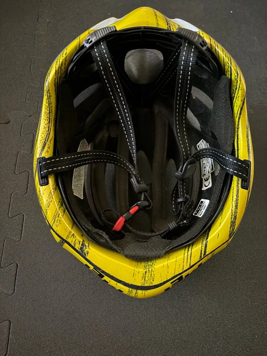 Cycling Helmet MET - Image 4