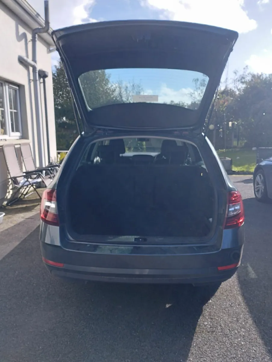 Skoda Octavia 2019 - Image 3