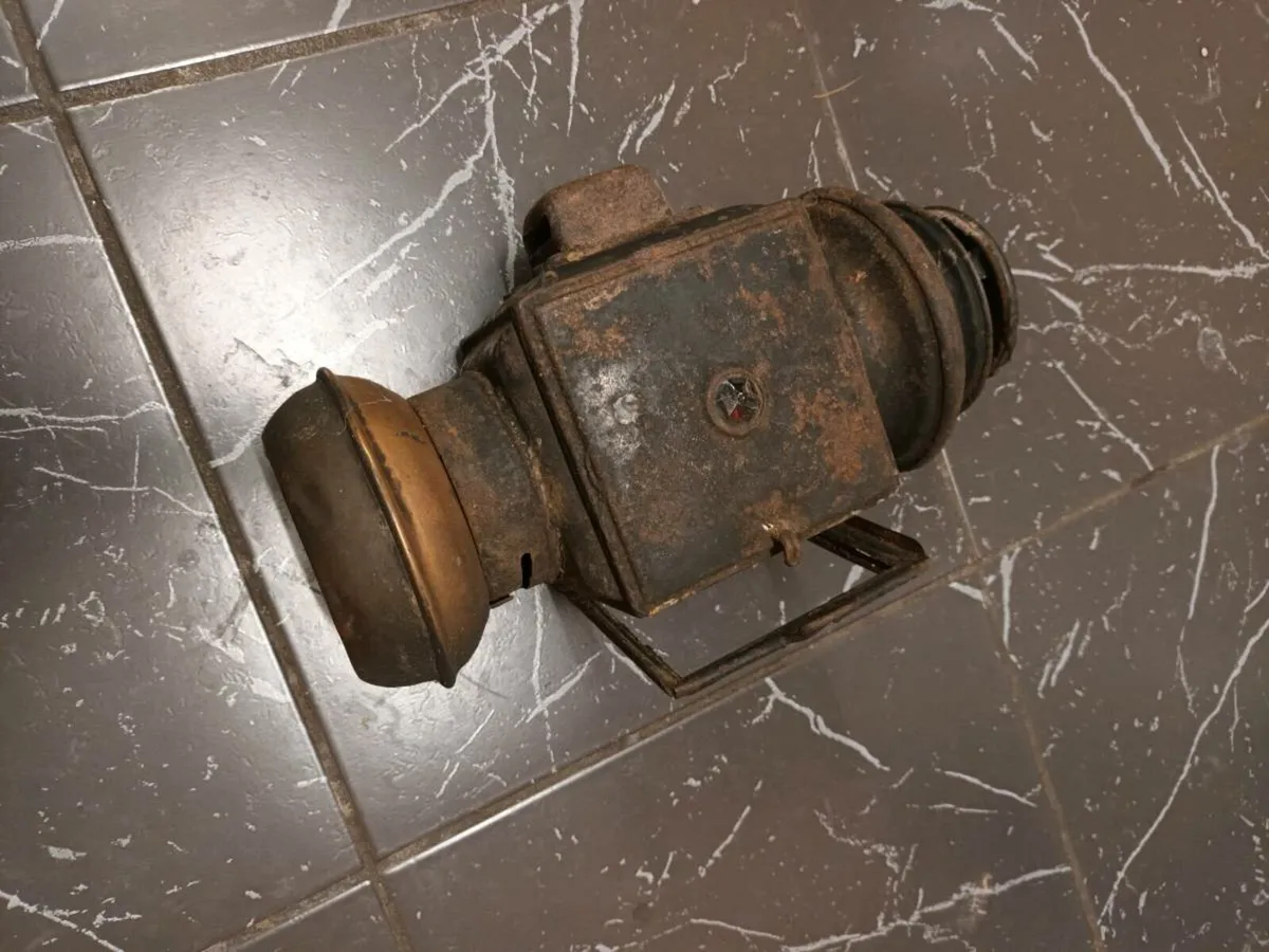 Veteran Car Sidelamp - Image 4