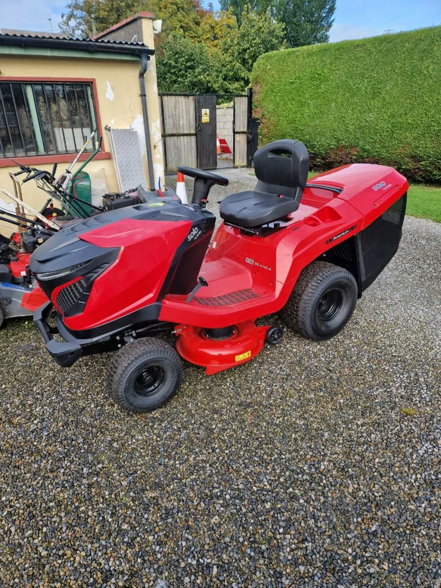 Lawnmowers - Image 3