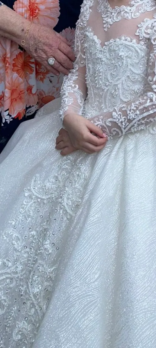 Communion dress - Image 3