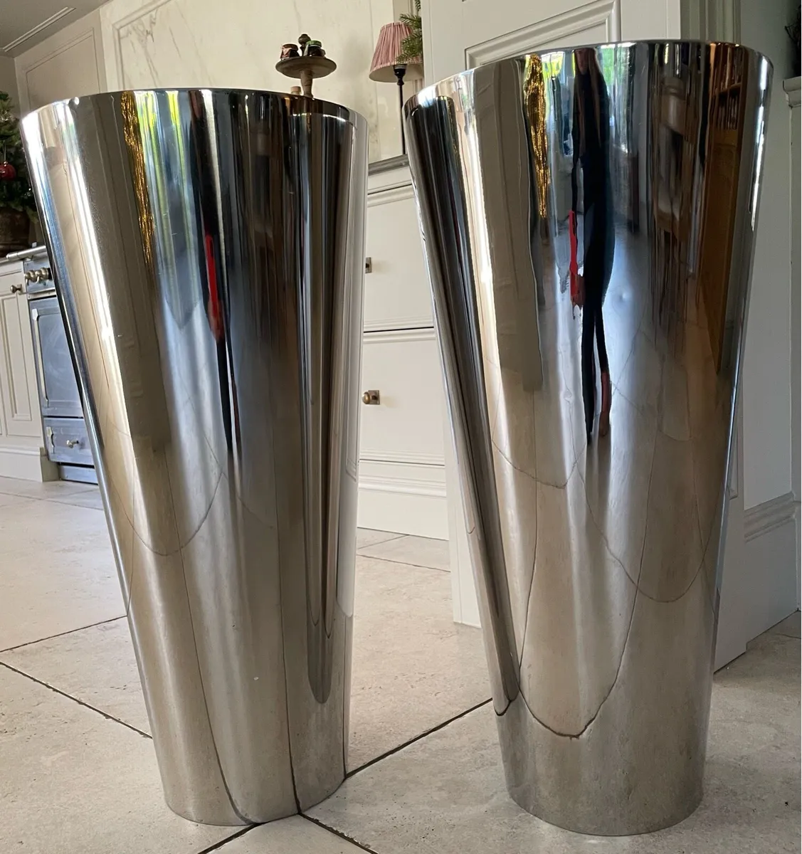 Stunning chrome planters - Image 1