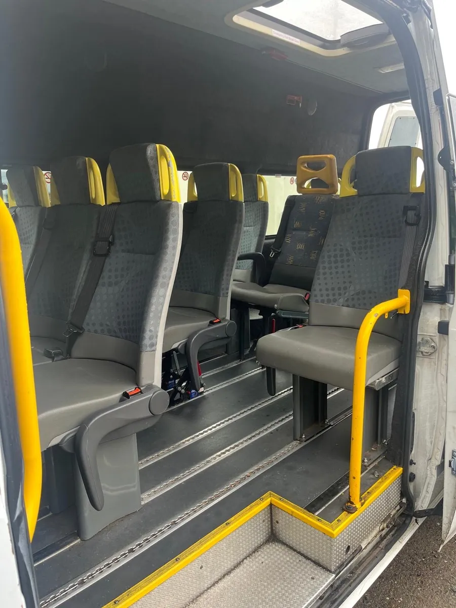2013 ford transit wheelchair accessible - Image 4