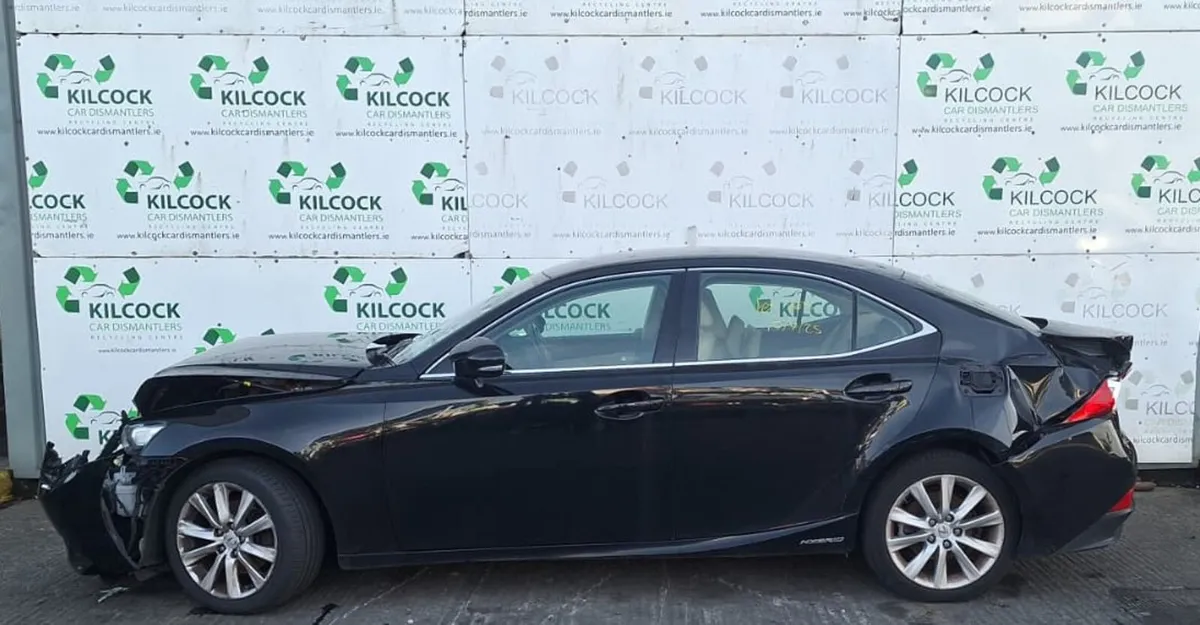 2015 LEXUS IS300H - Image 1