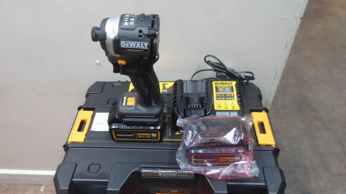 DeWalt McLaren Impact Set - Image 1