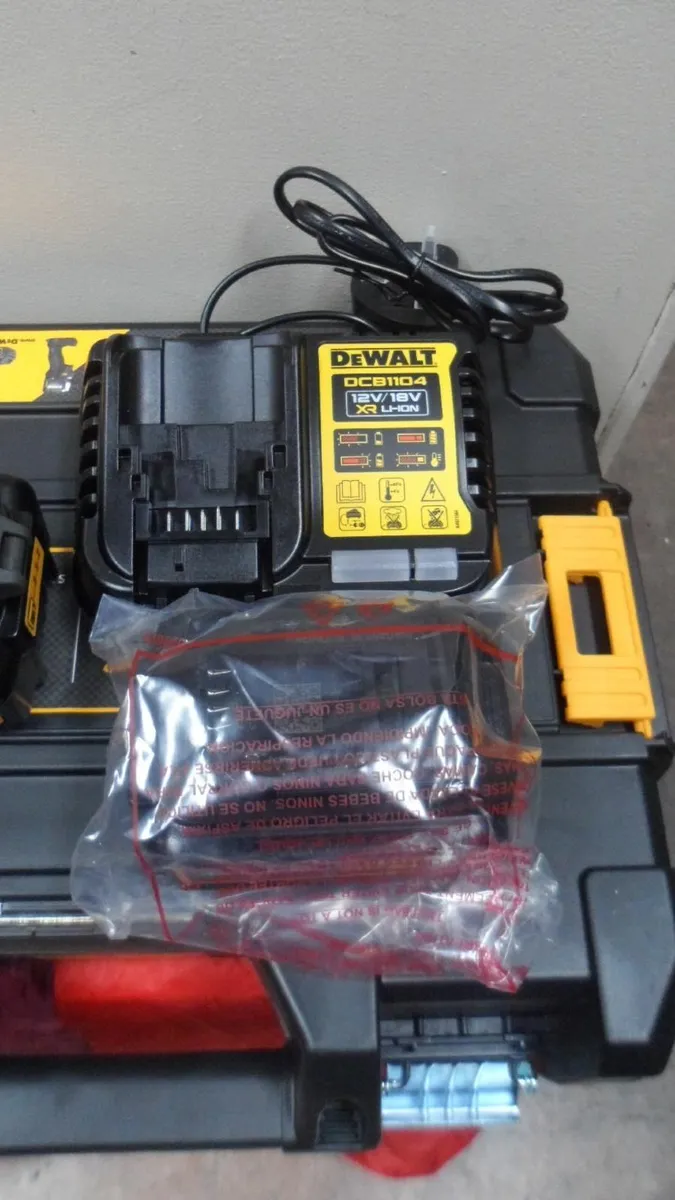 DeWalt McLaren Impact Set - Image 3