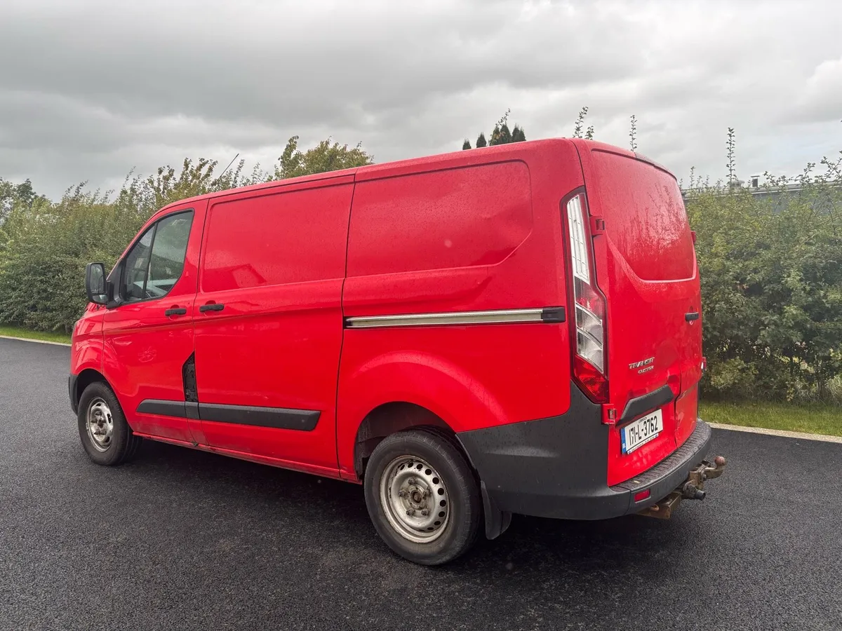 Ford Transit Custom 17 SWB - Image 3