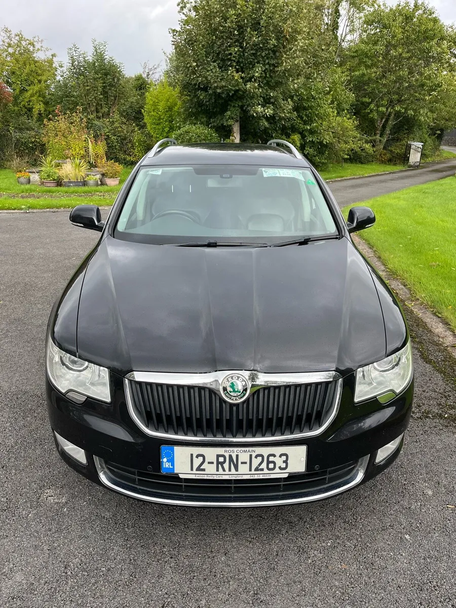 Skoda Superb Combi - Image 1
