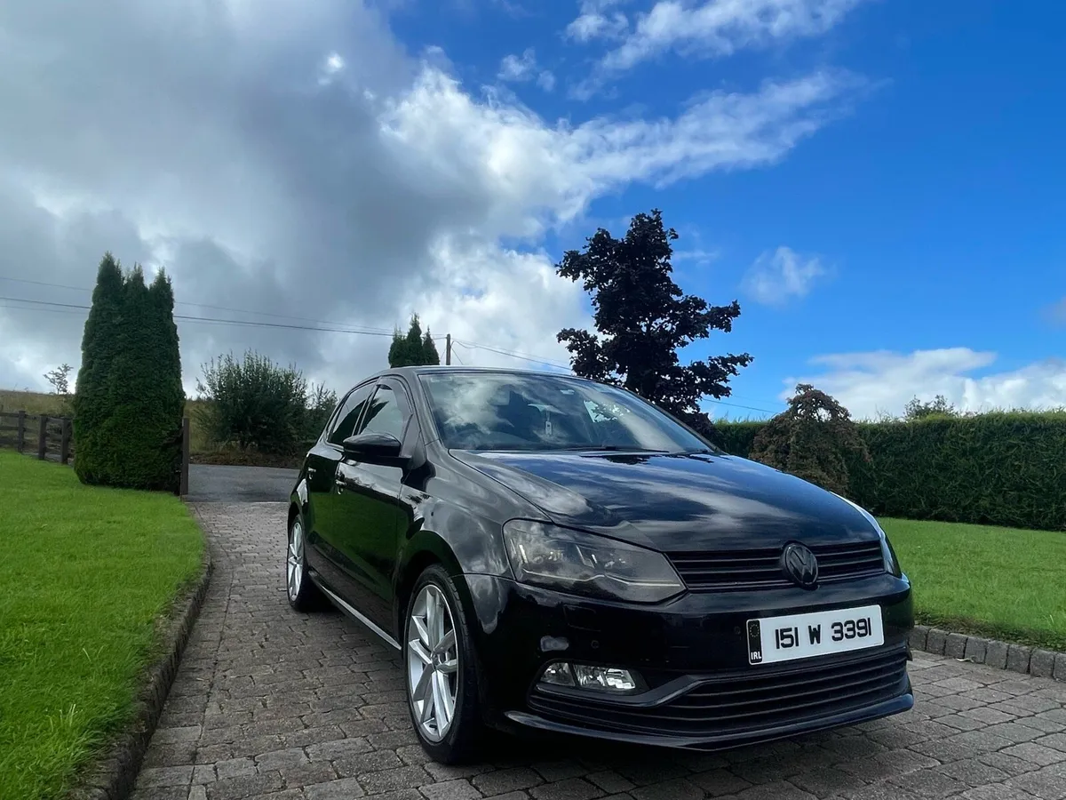 2015 Volkswagen Polo 1.4 TDI SEL 90PS 5DR Black - Image 1