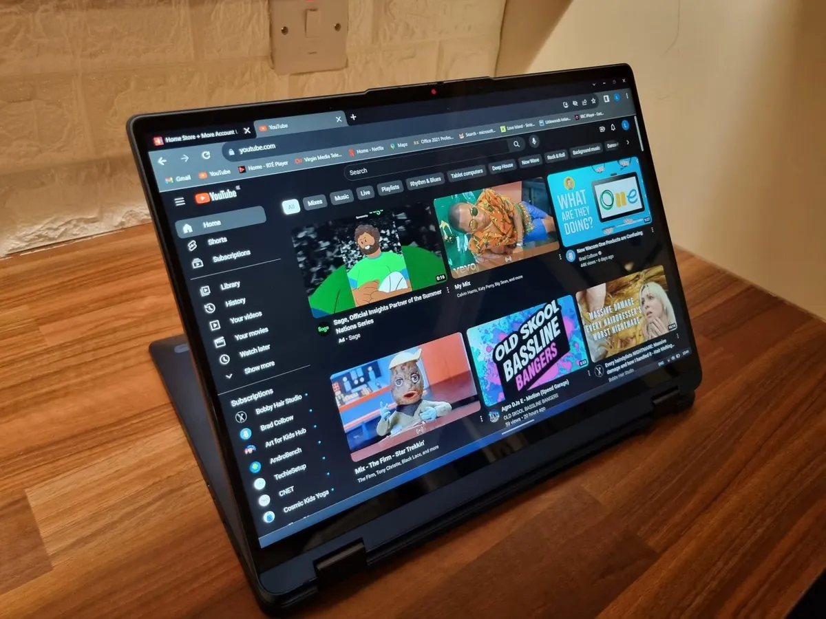 16" Lenovo High Spec Laptop Perfect - Image 3