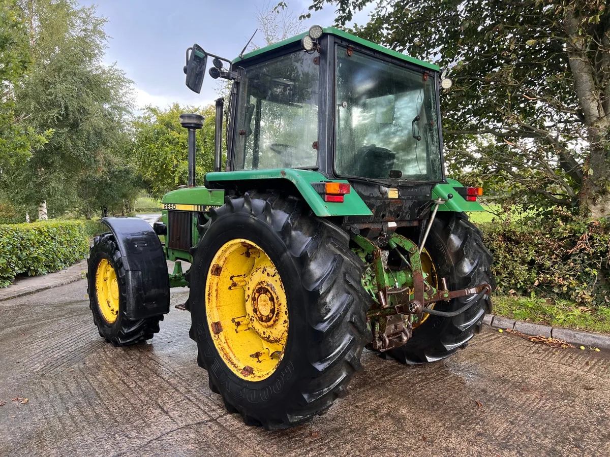 John Deere 2850 - Image 3