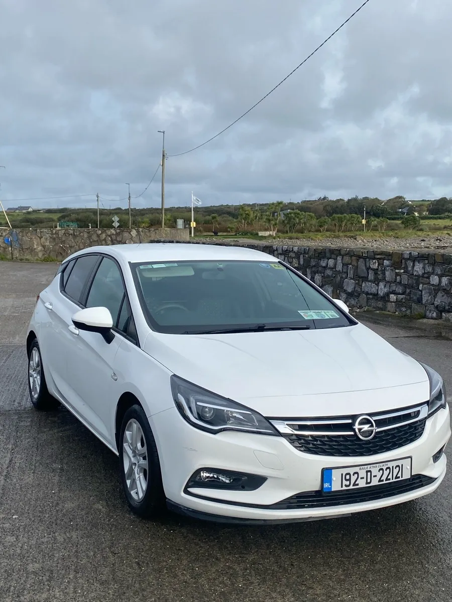 Opel Astra 1.6 CDTI Van 2019 in - Image 2