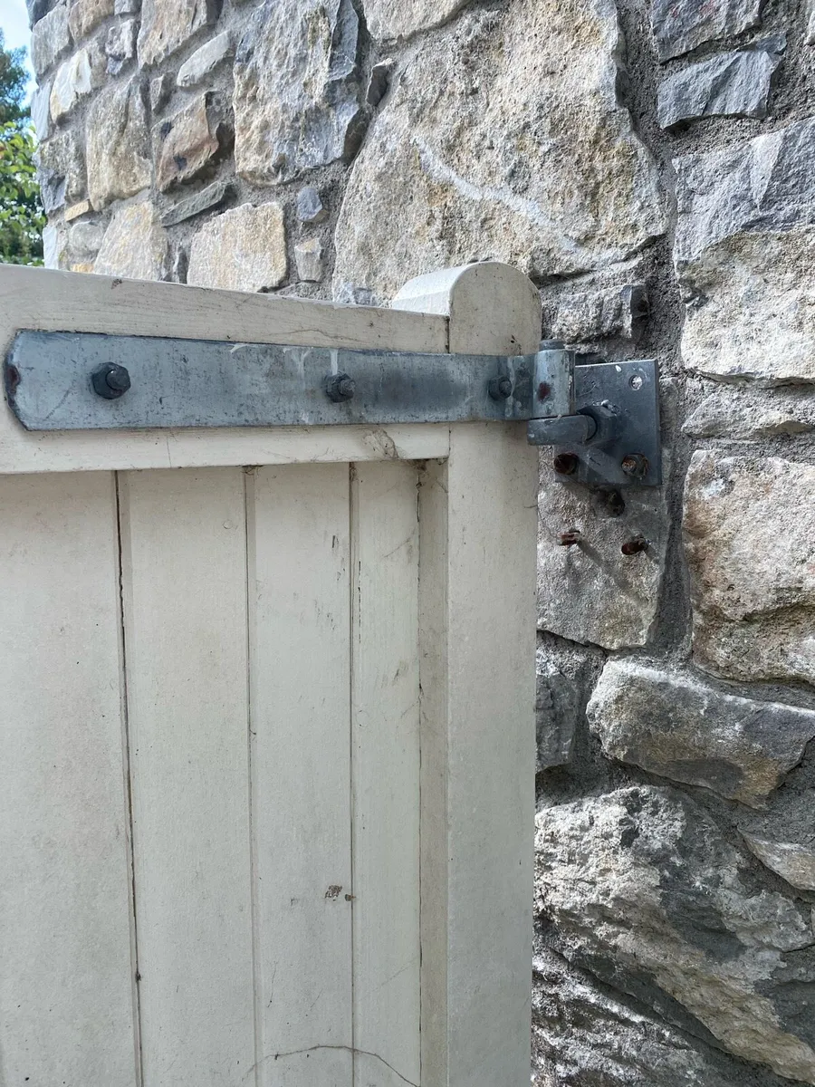 Gates - Image 4