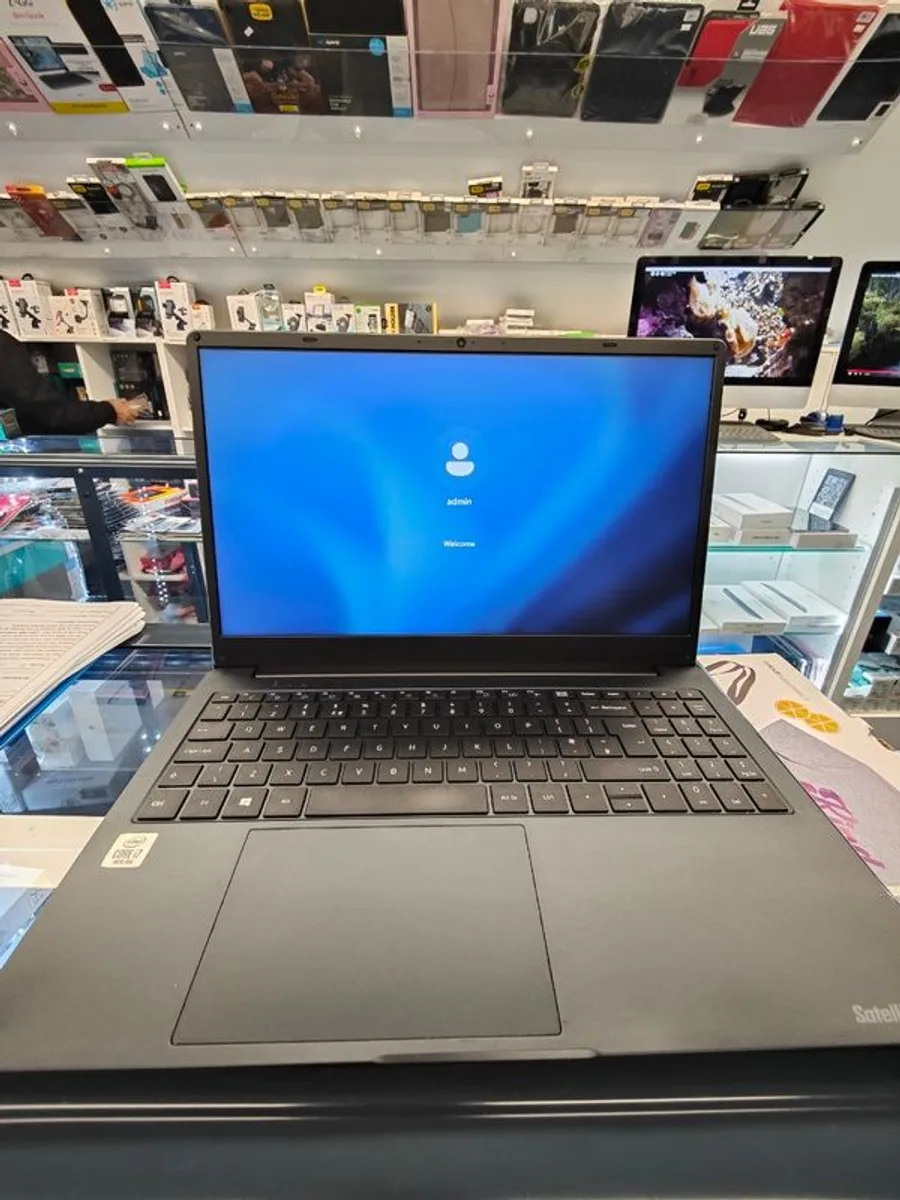 Toshiba Dynabook Satellite Pro C50 15" Intel i7 1065G7 (i7 10th Gen) 8GB 512GB SSD Windows 11 Pro - Image 1