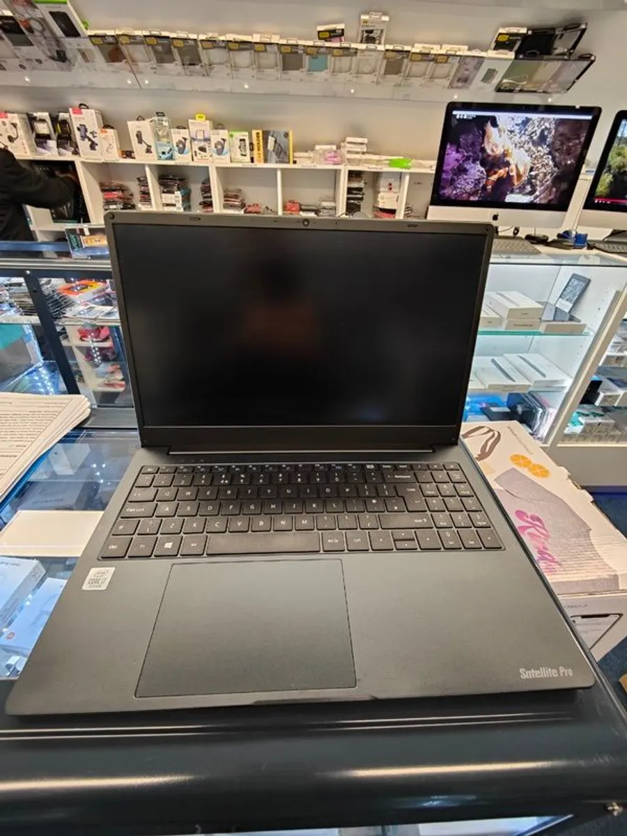 Toshiba Dynabook Satellite Pro C50 15" Intel i7 1065G7 (i7 10th Gen) 8GB 512GB SSD Windows 11 Pro - Image 2