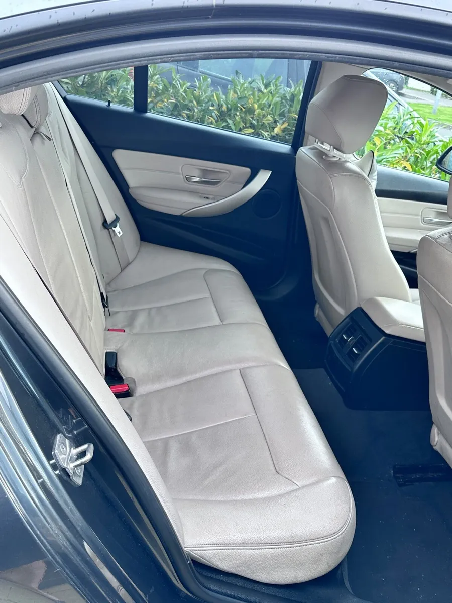 BMW 3-Series 2015 - Image 4
