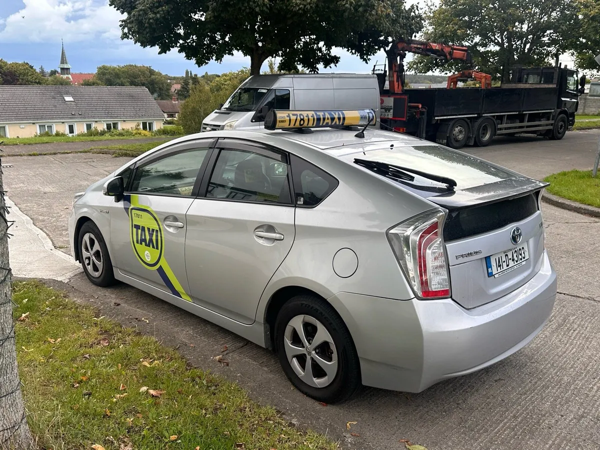Taxi for rent - Image 4