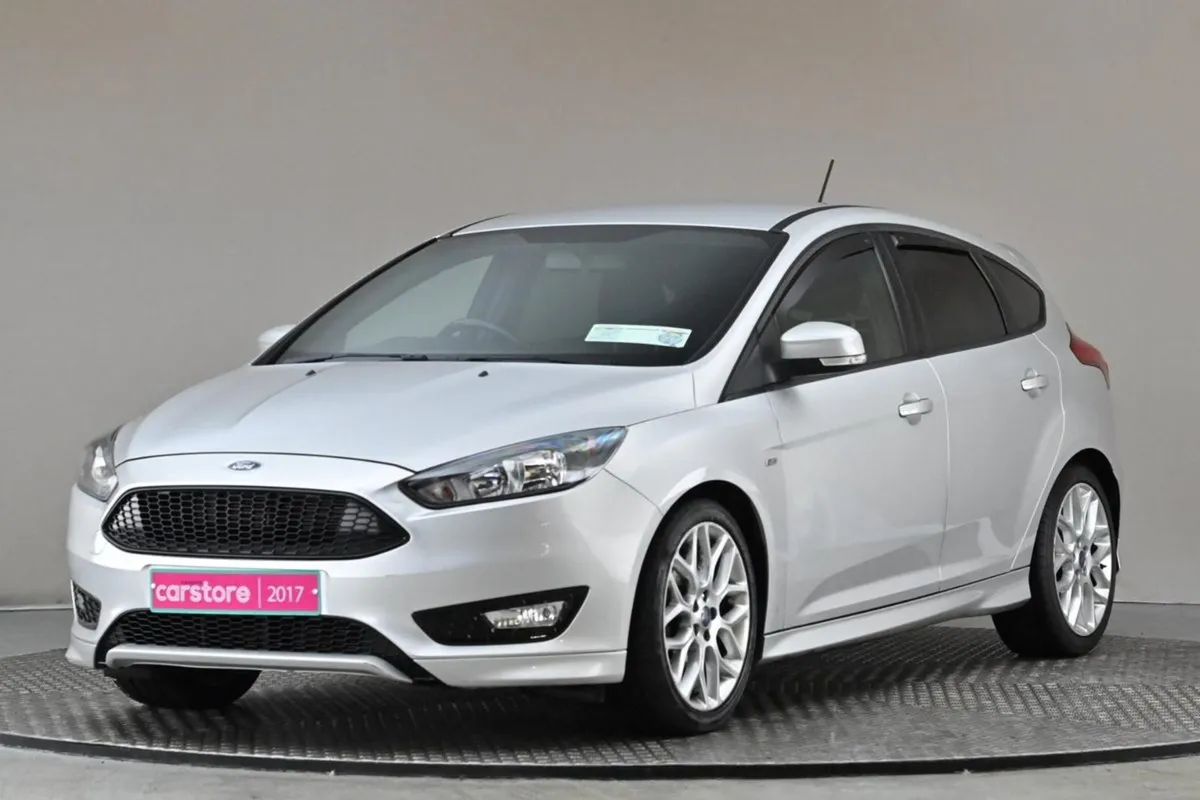 Ford Focus 1.0 Ecoboost St-line 125BHP Auto - Image 3