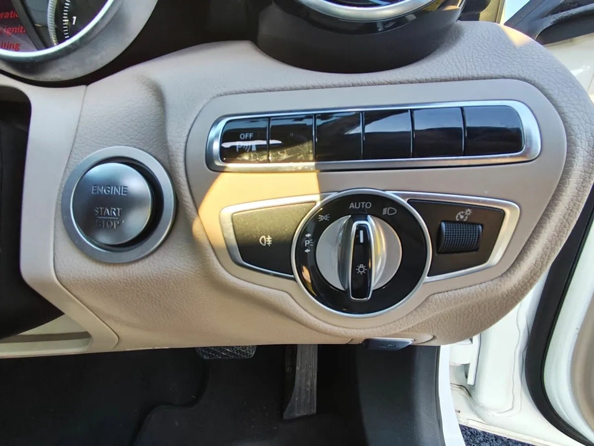 Mercedes-Benz C-Class 2016 - Image 4