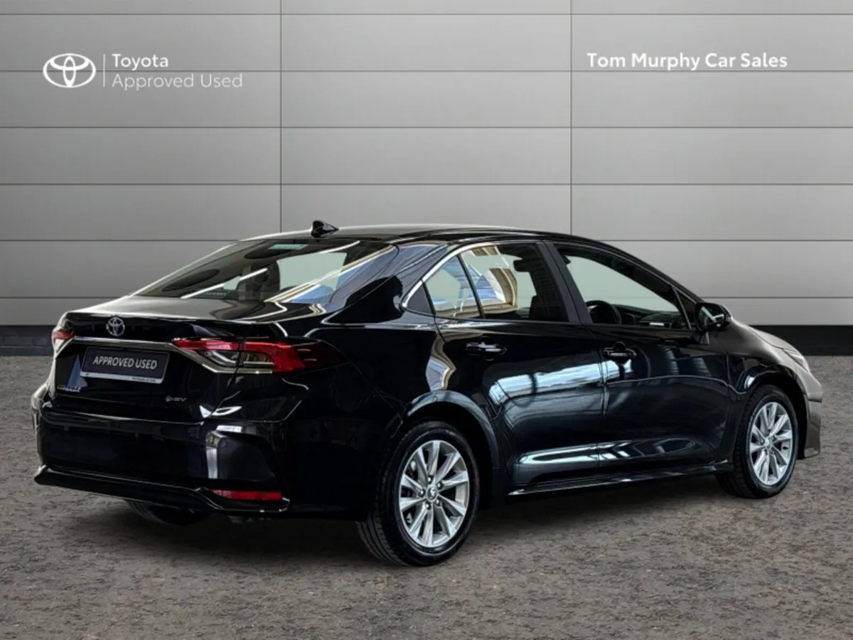 Toyota Corolla COROLLA SALOON LUNA - Image 2