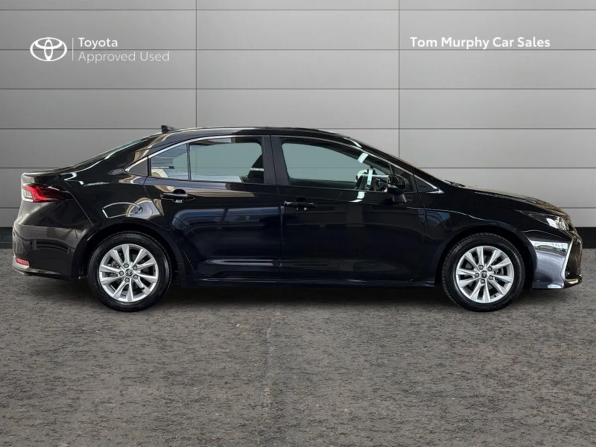 Toyota Corolla COROLLA SALOON LUNA - Image 3