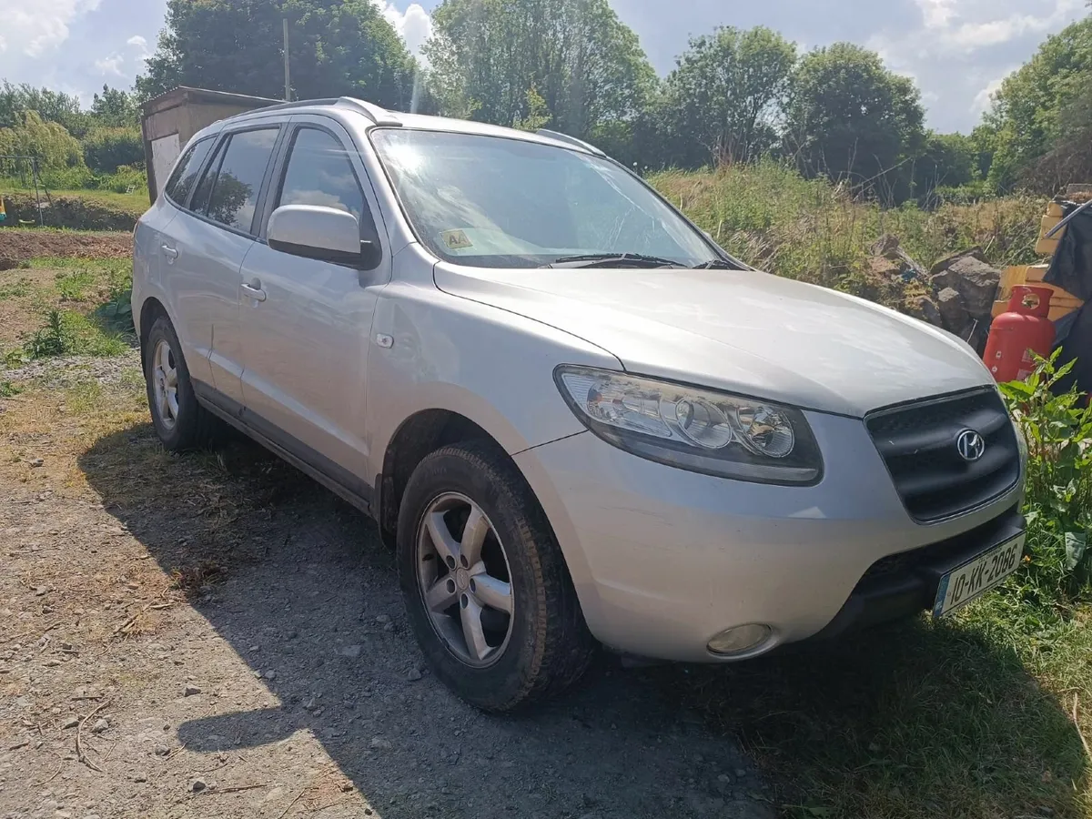 Hyundai Santa Fe 2.2 Diesel For Repair or Breaking - Image 1