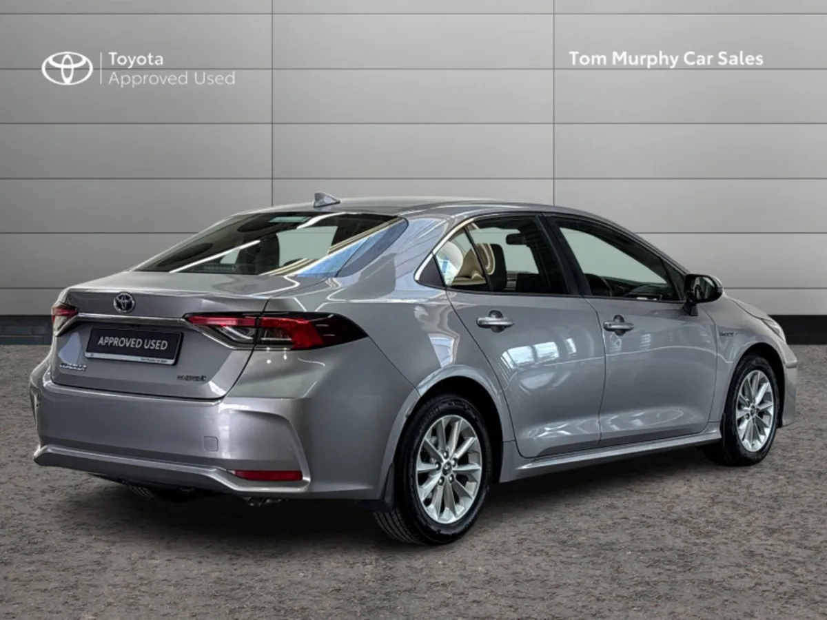 Toyota Corolla COROLLA HYBRID LUNA SAL - Image 2