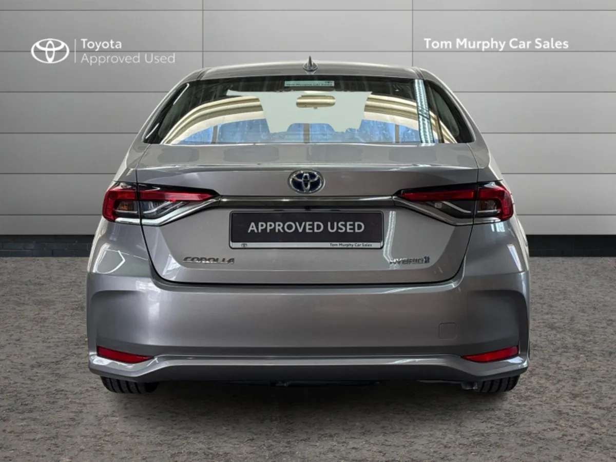 Toyota Corolla COROLLA HYBRID LUNA SAL - Image 4