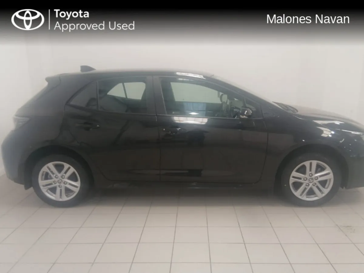 Toyota Corolla COROLLA HYBRID LUNA H/B - Image 3