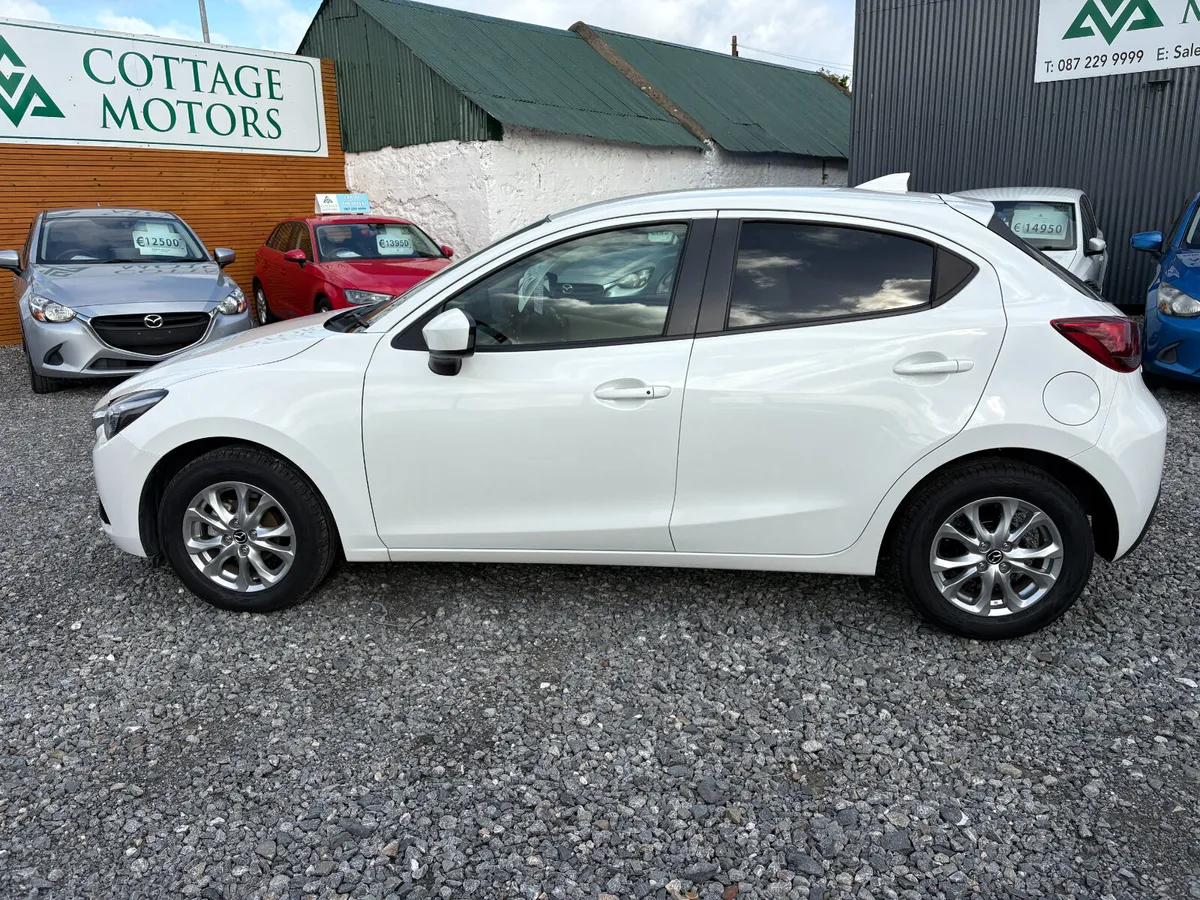 Mazda Demio - Image 3